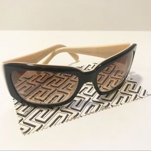 NWOT Versace Classic Vintage Sunglasses